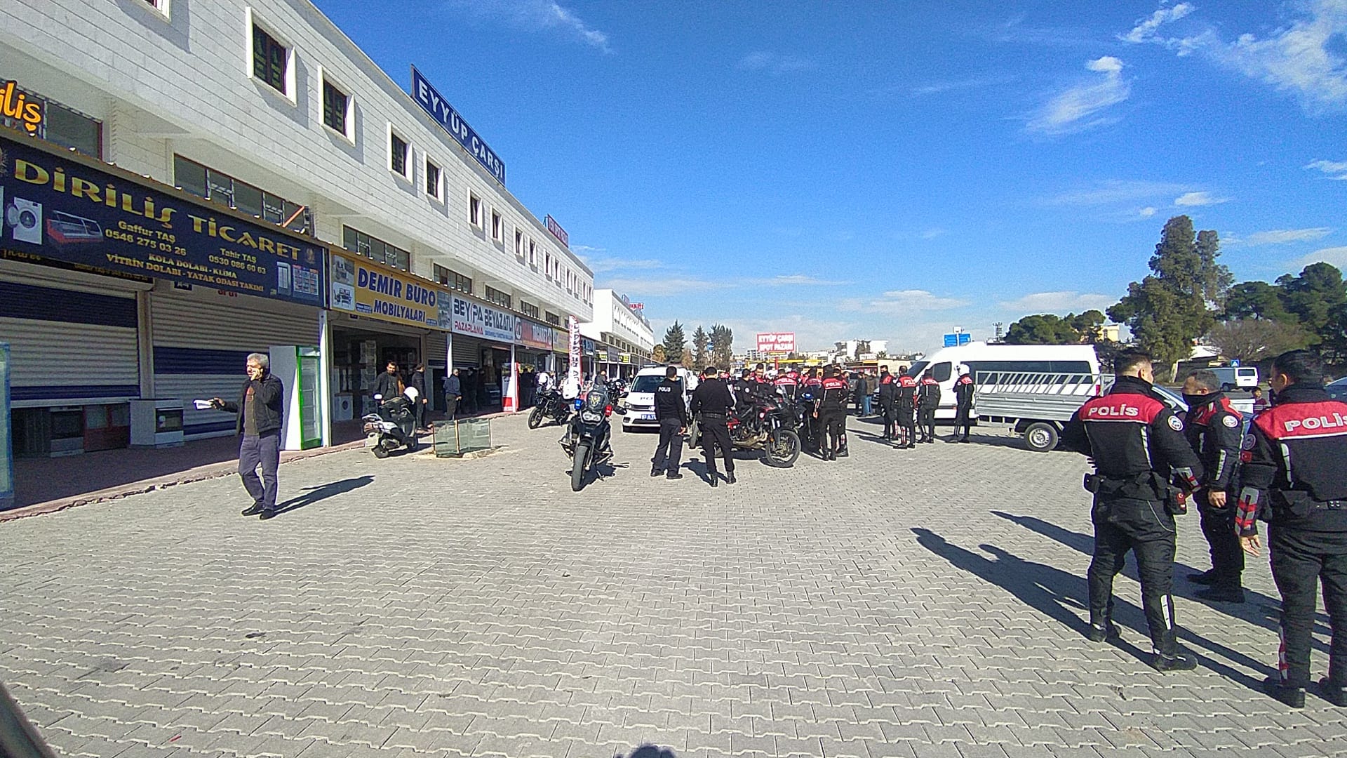 Urfa'da iki esnaf arasında silahlı kavga: Bir yaralı
