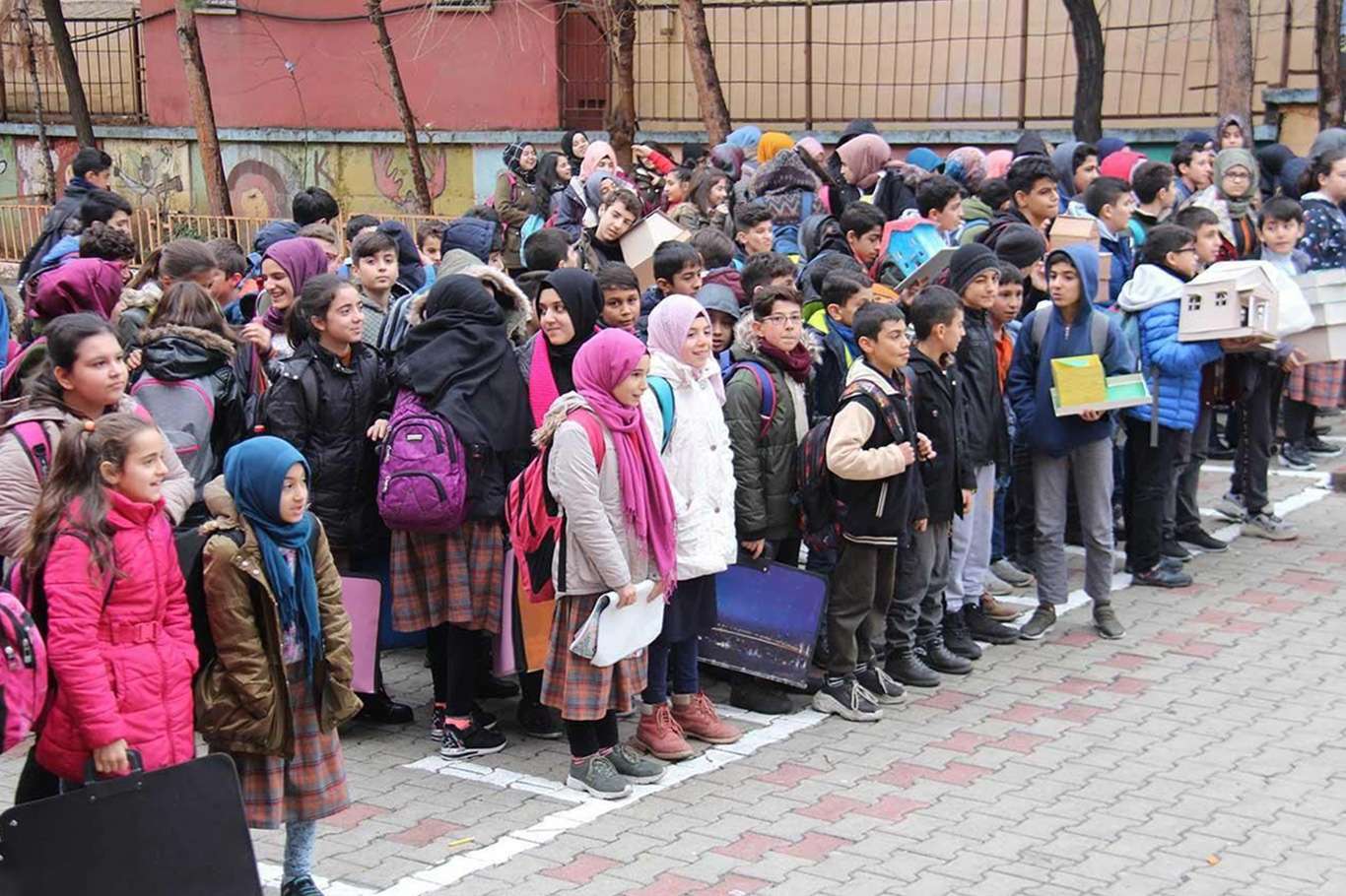 Kürdçe dersini 20 bin öğrenci seçti