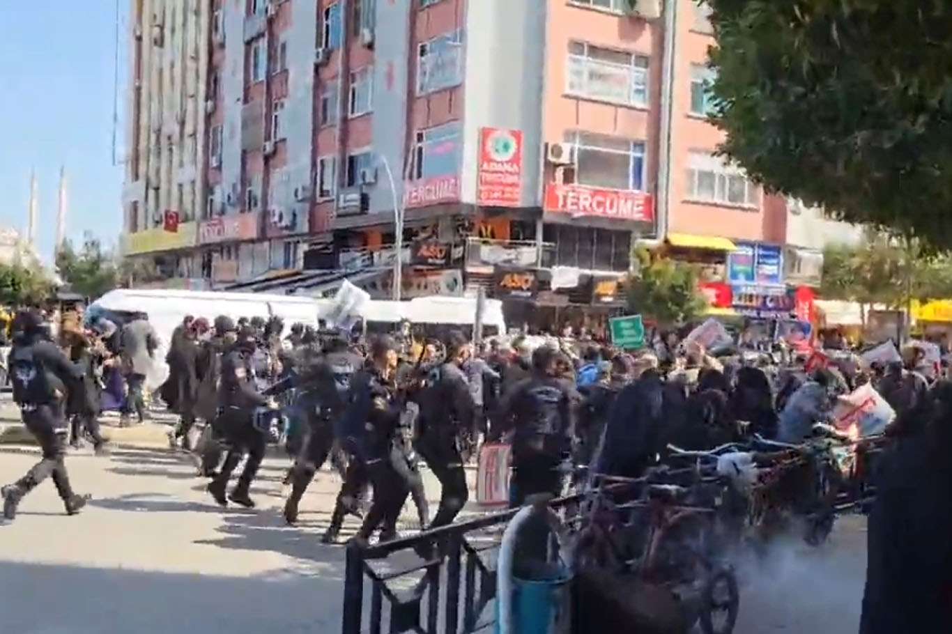 Adana'da polis şiddeti tepkilere neden oldu