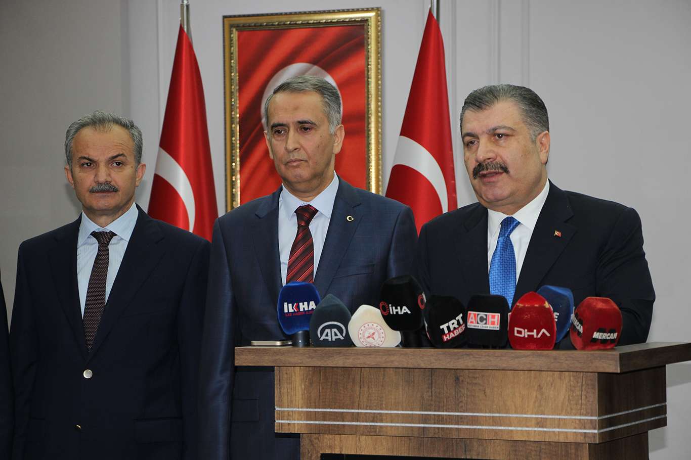 Sağlık Bakanı Koca'dan salgın açıklaması