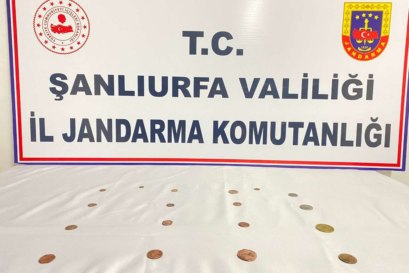 Şanlıurfa'da jandarmaya tarihi eser satmak istedi!