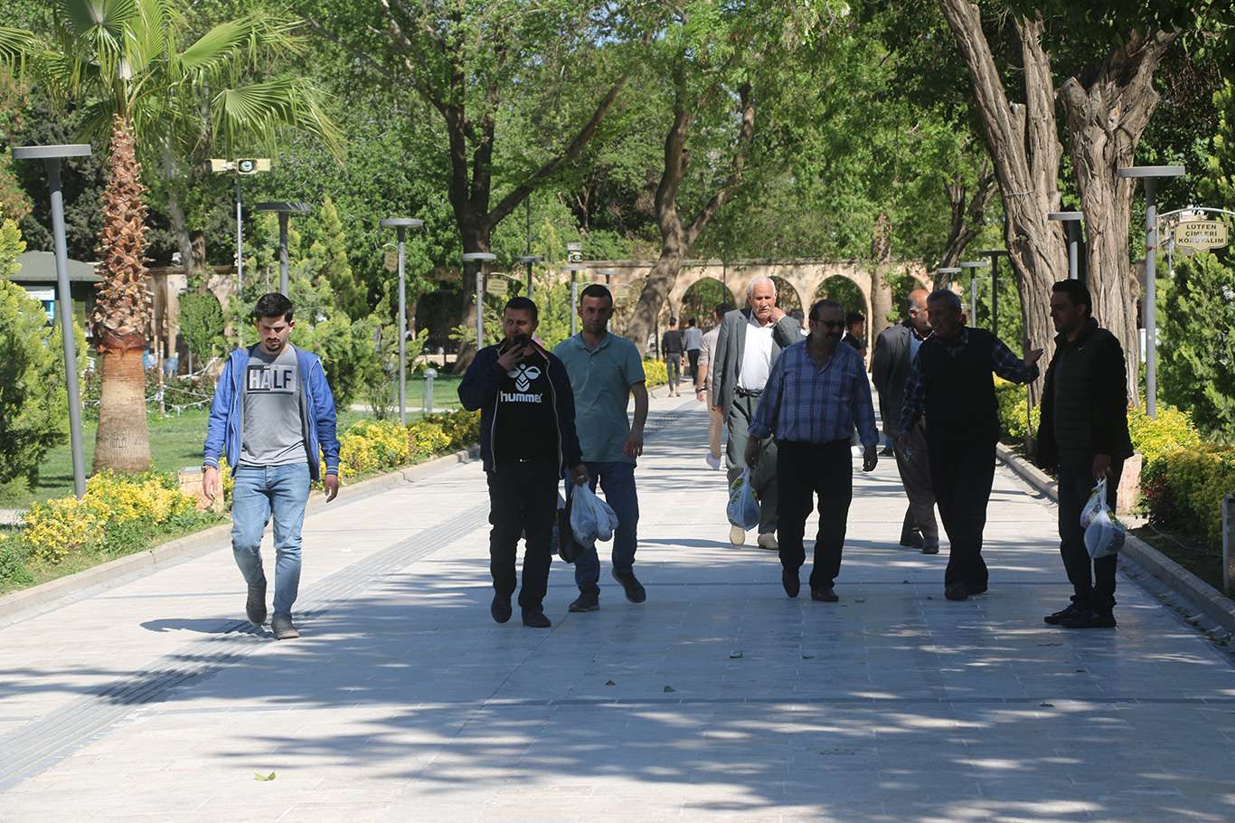 Ramazan ayında havaların serin olması Şanlıurfalıları sevindirdi
