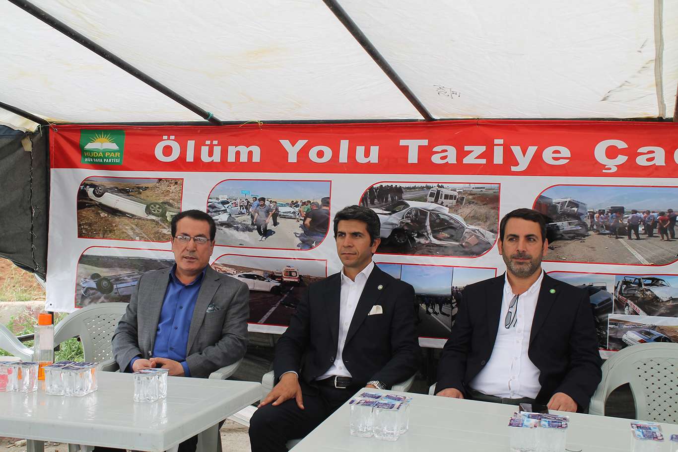 HÜDA PAR farkındalık eylemleri ile kentin sorunlarına dikkat çekiyor