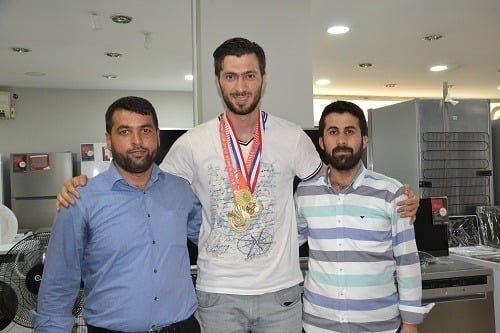 Sımak, Olimpiyat şampiyonu Siverekli sporcuyu tebrik etti