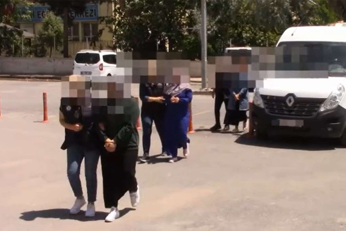 Aralarında Şanlıurfa'da var! FETÖ'nün yapılanmasına operasyon