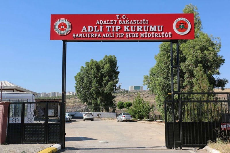 Şanlıurfa'da traktörün altında kalan sürücü hayatını kaybetti