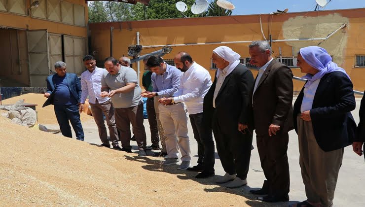 Başkanı Ekinci ve Kaymakam Çengel buğday pazarı esnafı ile bir araya geldi