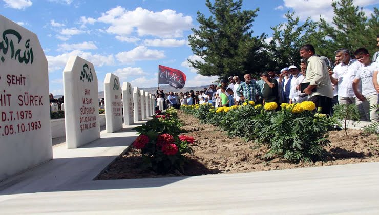 Şimşek: Camilerimizi boş bıraktığımızda, Susa şehitlerini hatırlayalım