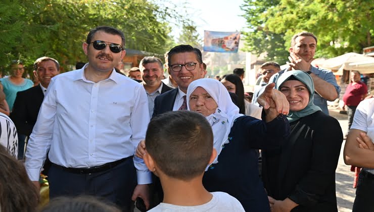 Vali Ayhan: Halfeti'de esnaf ve vatandaşlarla buluştu