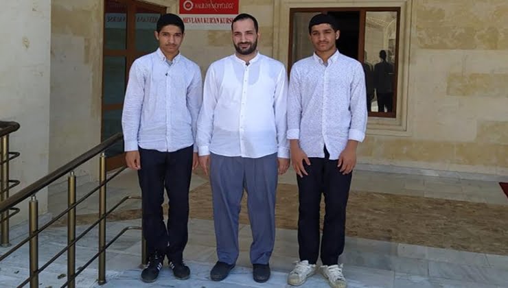 Şanlıurfa'da ikiz kardeşler bir yılda hafız oldu