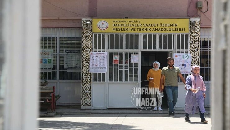Urfa sıcağında üniversite sınavı