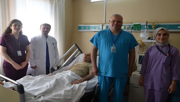 Şanlıurfa'da hasta yapay damar ile hayata tutundu