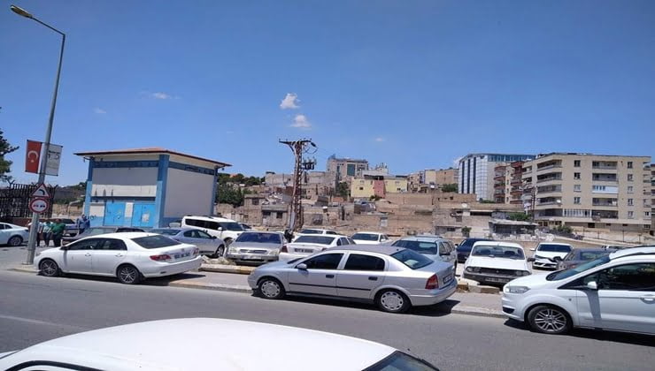 Urfa'lı yazardan Bediüzaman mezarlık sorununa çözüm