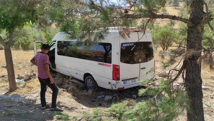 Şanlıurfa 'Ölüm yolunda' trafik kazası: 12 yaralı