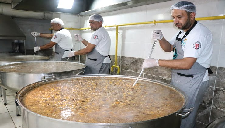 Haliliye Belediyesinden Aşure ikramı