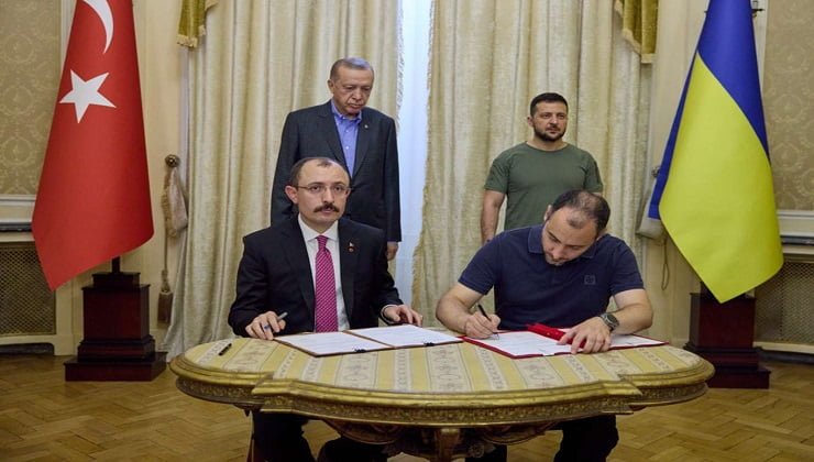Tahrip olan Ukrayna altyapısını Türkiye inşa edecek