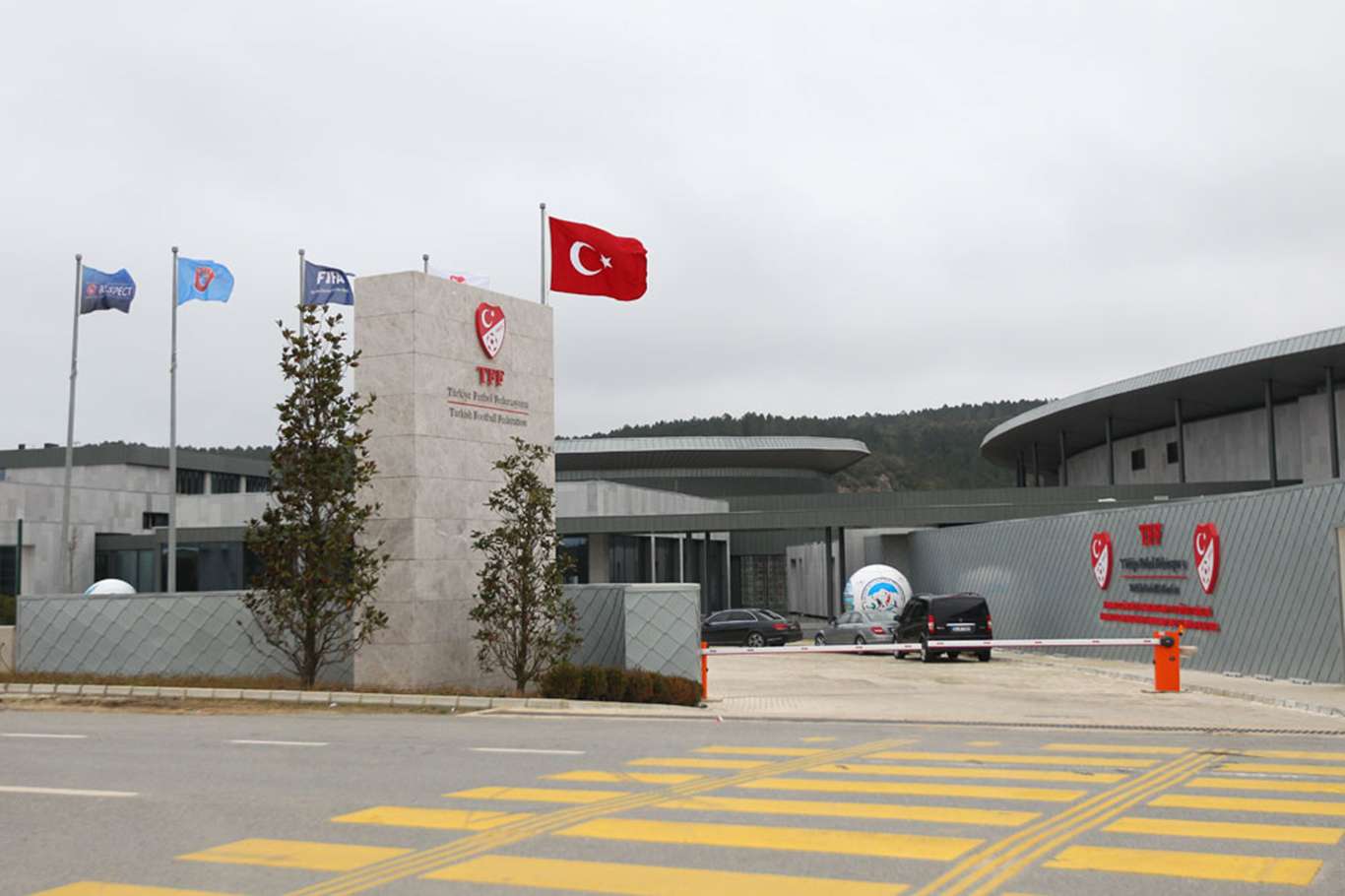 TFF binasına saldırı