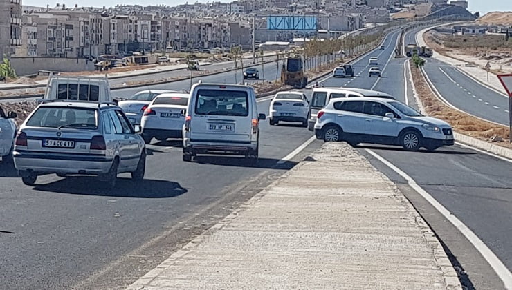 Kapalı yol trafik yoğunluğuna neden oldu