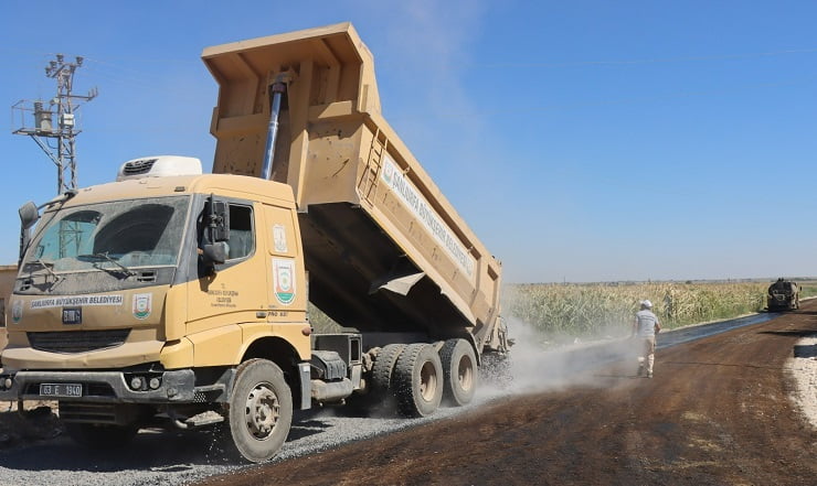 Şanlıurfa'da asfalt çalışmaları sürüyor