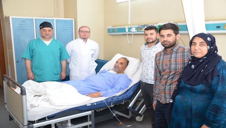 Urfa'da iki riskli ameliyat aynı anda yapıldı