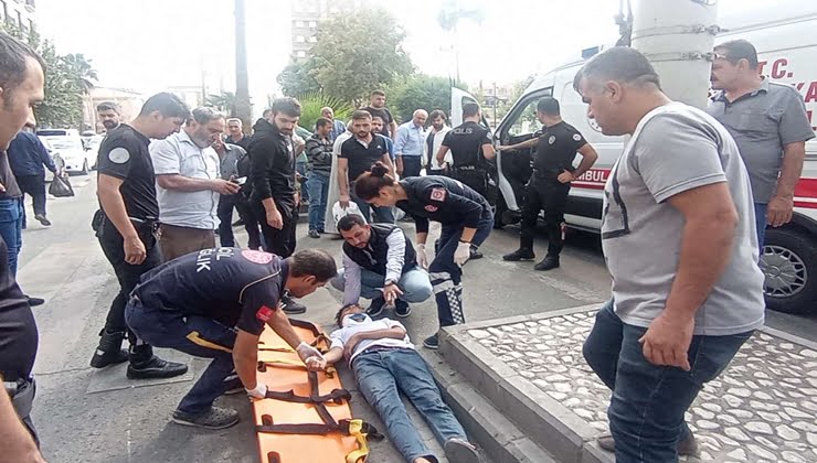 Şanlıurfa'da kaza yapan kurye yaralandı