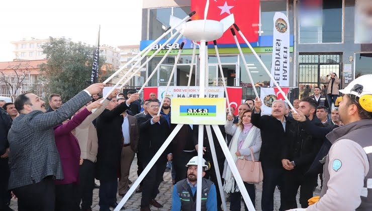 Halfet'de ilk doğalgaz meşalesi yakıldı