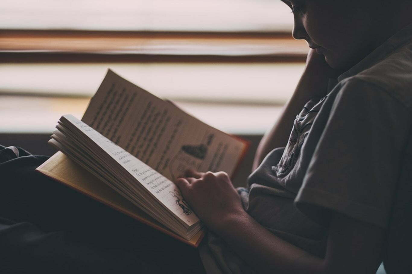 Çocuklara kitap okumanın faydaları nelerdir?
