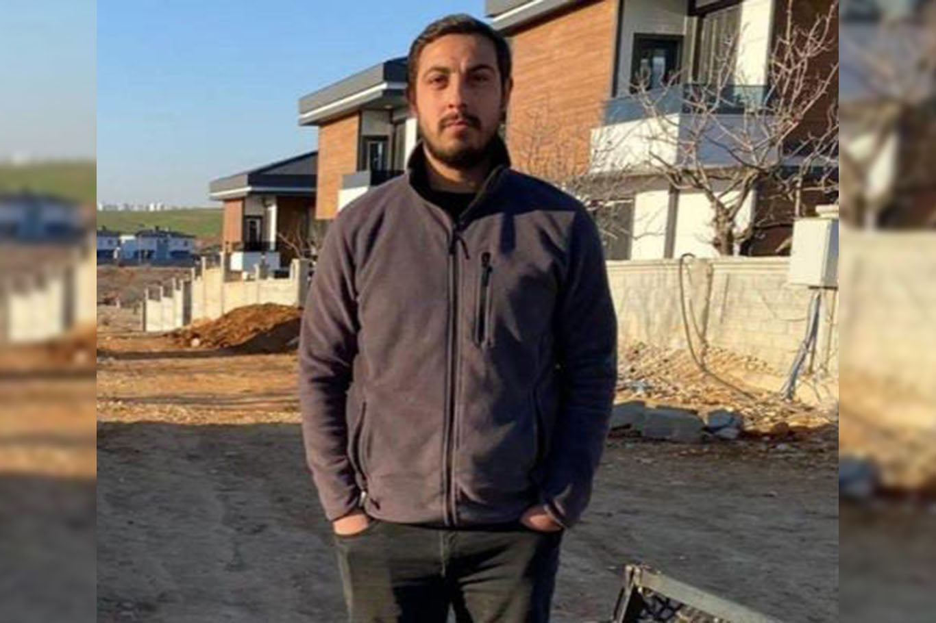 Üzerine minare devrilen kepçe operatörü hayatını kaybetti