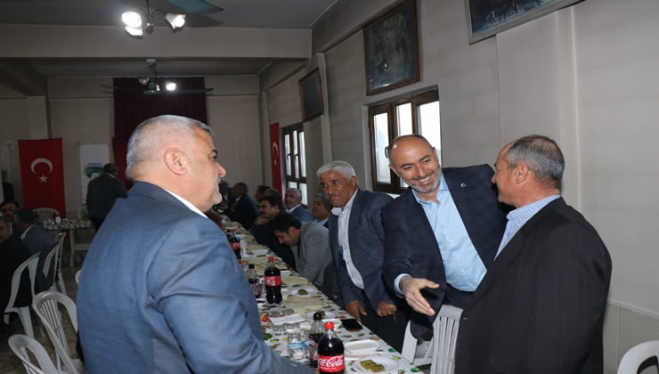 Başkan Aksoy muhtarlarla iftar yaptı