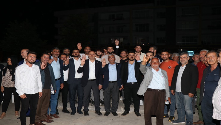 Cumhurbaşkanı Erdoğan'ın yeniden seçilmesi Bozova'da kutlandı