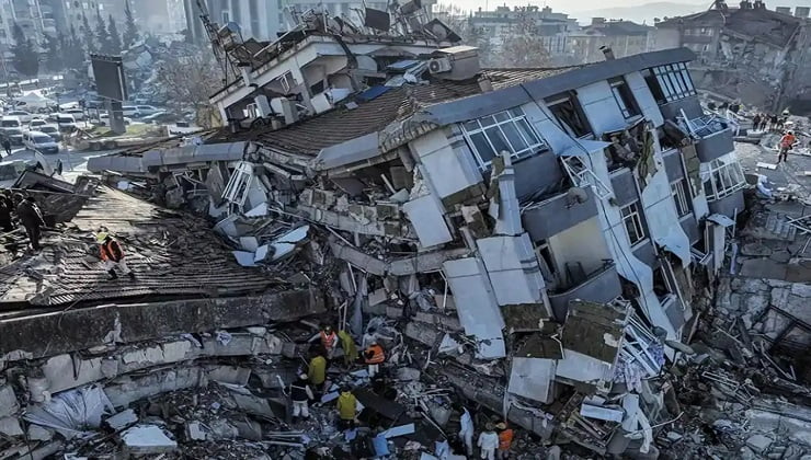 Depremden etkilenen illerde OHAL kaldırılıyor