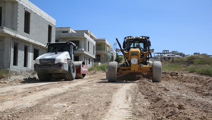 Karaköprü'de yol çalışmaları sürüyor