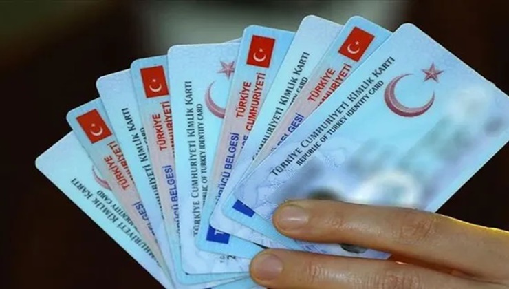 Kimliklerin ardından ehliyetlere de çip takılacak