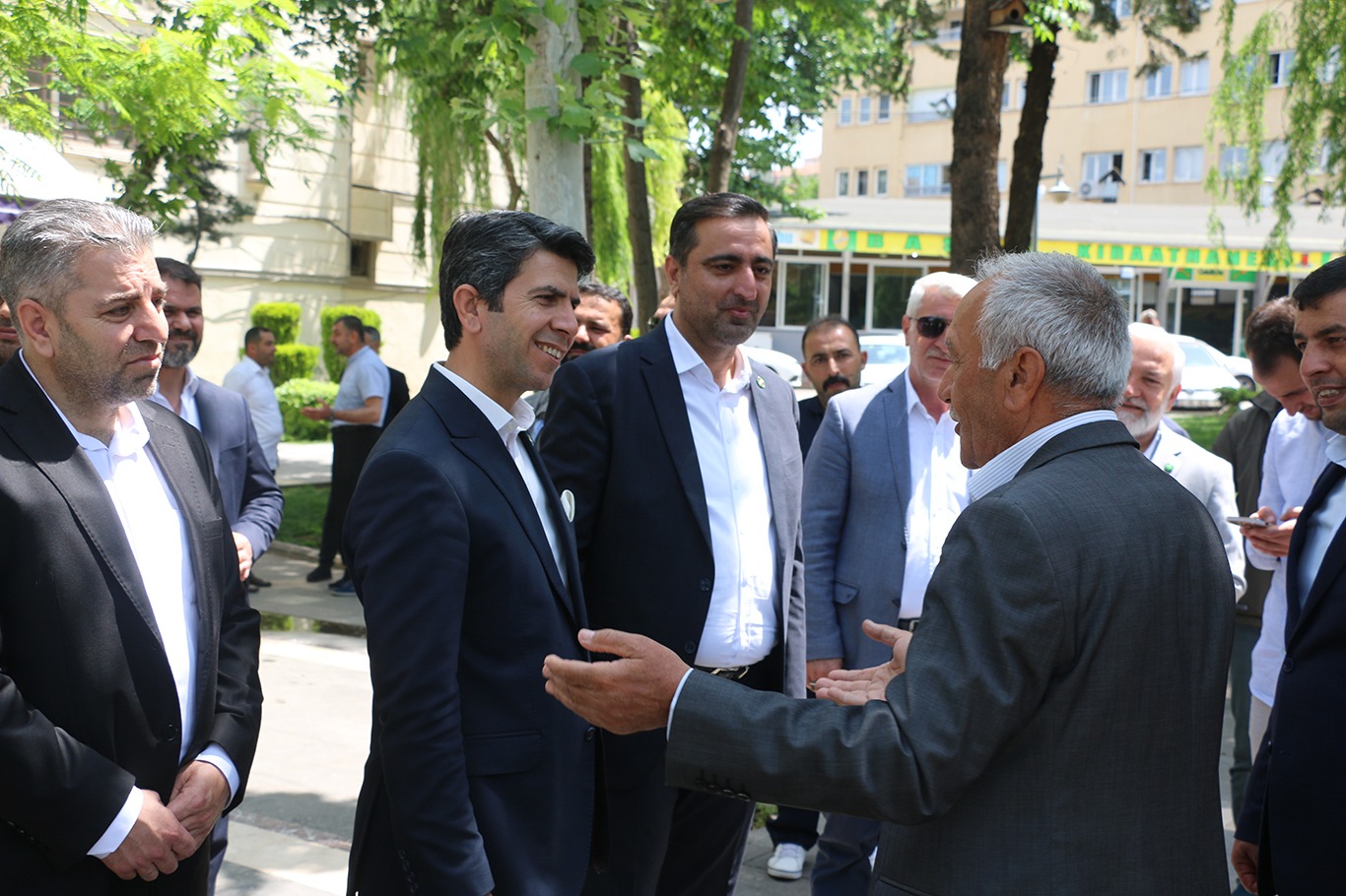 Batman Milletvekili Ramanlı Şanlıurfa'da temaslarda bulundu