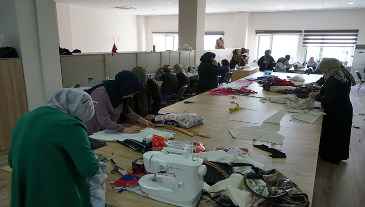 Kadınlardan el sanatları kurslarına yoğun ilgi