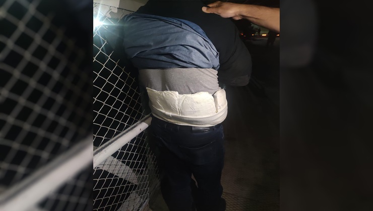 Beline uyuşturucu gizleyen şahıs gözaltına alındı