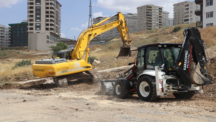 Karaköprü'ye yeni parklar kazandırılıyor