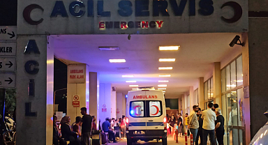 Köpeğe çarpan otomobil takla attı: Biri ağır, 6 yaralı