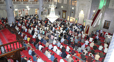 Şanlıurfa'da bayram namazı kılındı