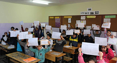 Şanlıurfa’da yaklaşık 725 bin öğrenci karne aldı