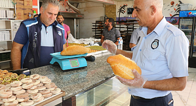 Bozova'da market ve fırınlar denetlendi