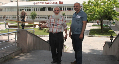 İlahiyat okuyabilmek için 81 yaşında sınava girdi