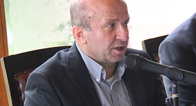 Eski bakan havuzda ölü bulundu