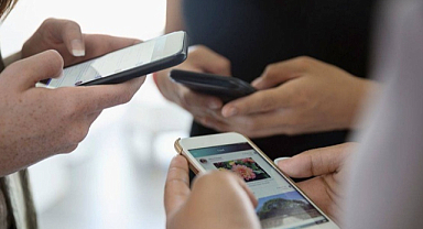Öğrencilere vergisiz cep telefonunda detaylar