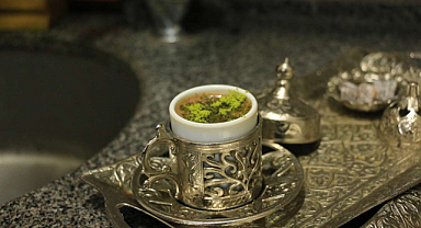 Çay ve kahve su içmenin yerine geçer mi?