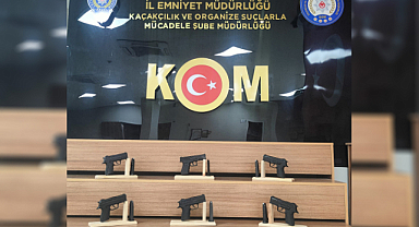 Şüpheli şahsın valizinde silah ve mühimmat çıktı