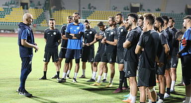 Şanlıurfa spor 11 Nisan stadyumunda antrenman yaptı