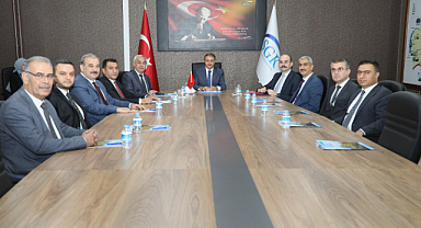 Vali Şıldak Vakıflar ve SGK’yı ziyaret etti