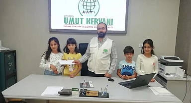 Çocuklar Filistin için bağış topladılar