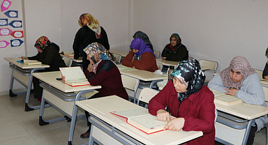 Haliliye'de kadınlar birçok kursla kendini yetiştiriyor